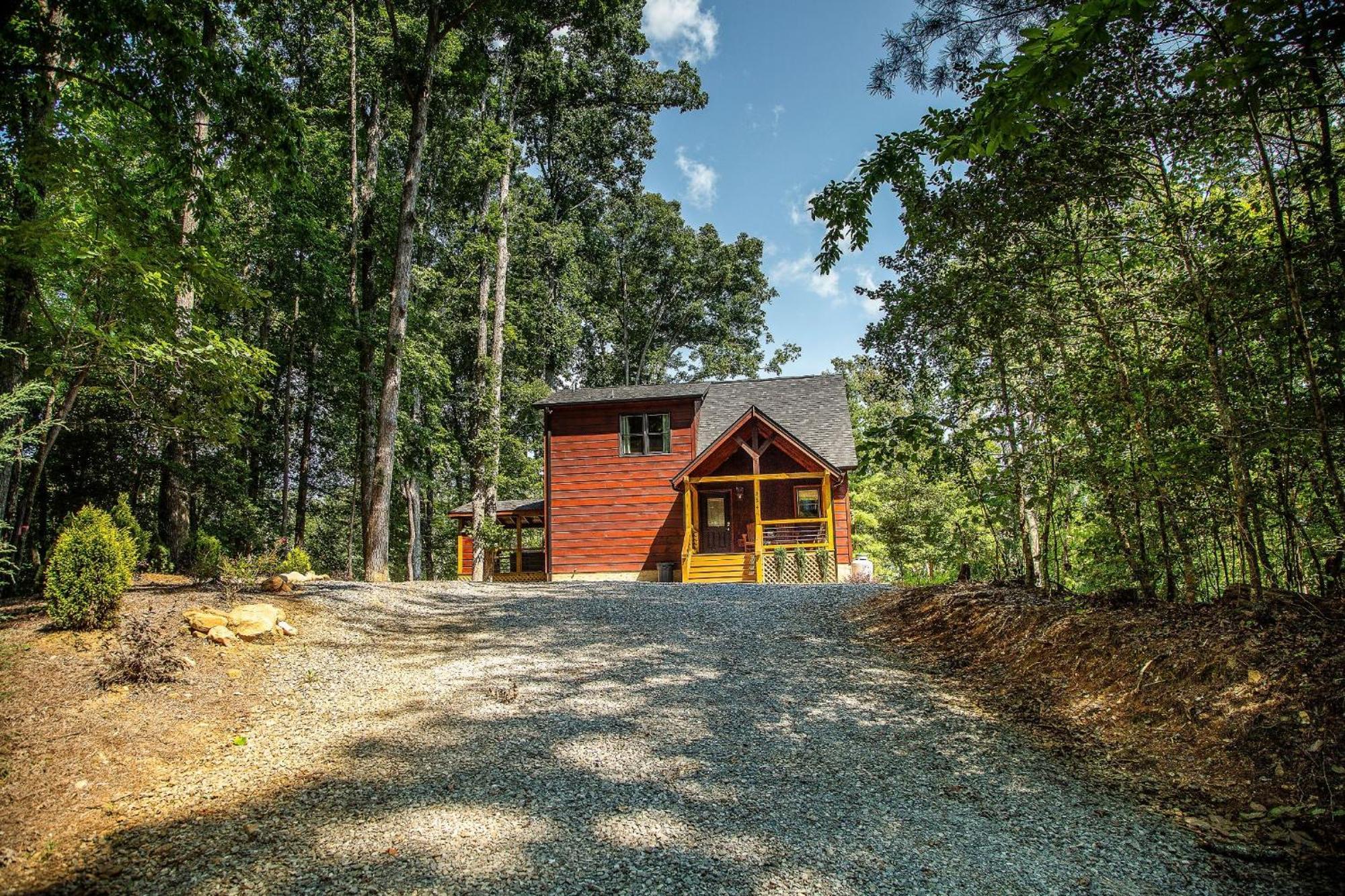 Adore The Smores Rustic Mountain Charm Outdoor Spaces And A Cozy Hot Tub Blue Ridge Exterior foto