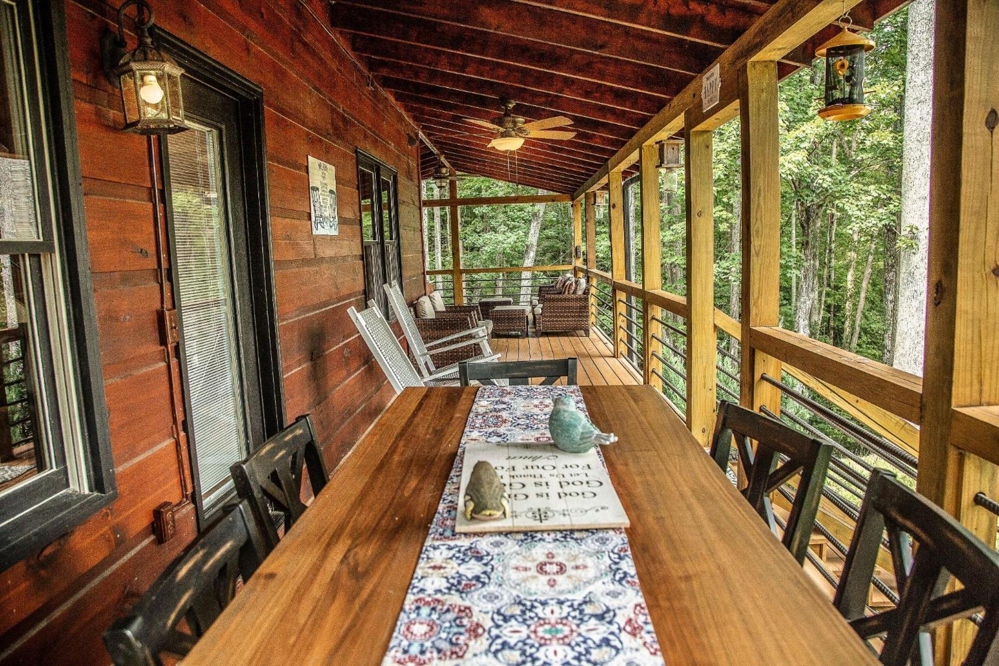 Adore The Smores Rustic Mountain Charm Outdoor Spaces And A Cozy Hot Tub Blue Ridge Exterior foto